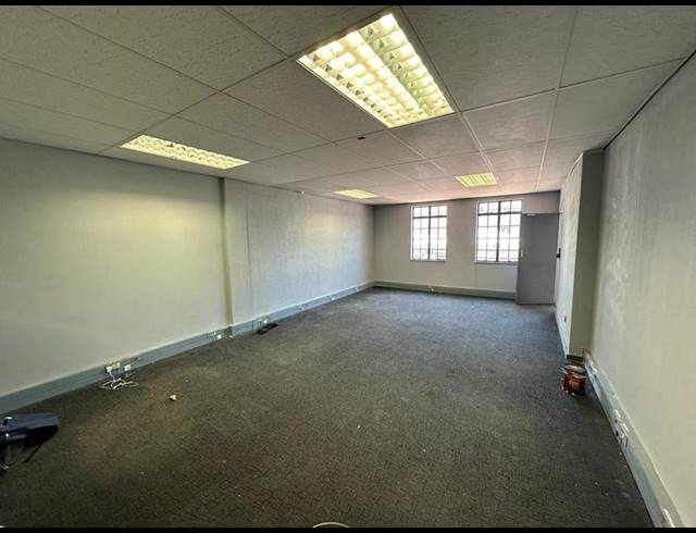 BUSINESS PROPERTY TO RENT IN RANDJESPARK